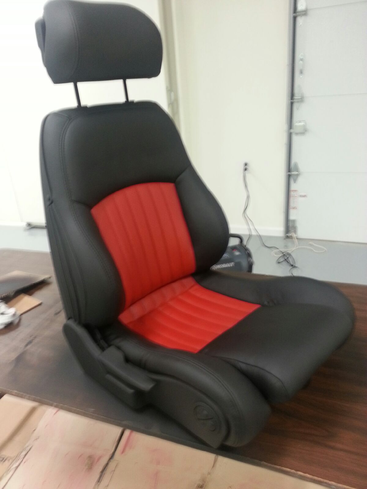 Red Chili Leather & Vinyl Dye, Red Leather Color Restorer